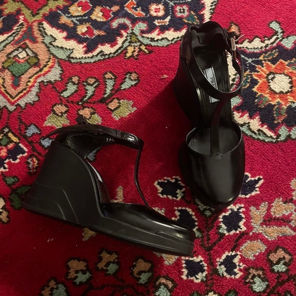 Authentic Vintage Prada Calzature Donna Wedges 36.5 - Picture 1 of 4